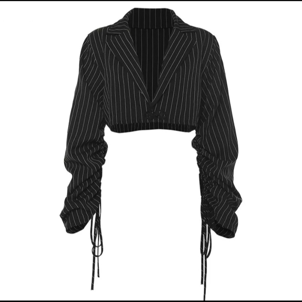 Cropped Blazer
